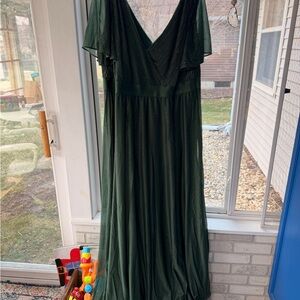 Ever Pretty Deep Green V-Neck Maxi Dress with Subtle Sparkle